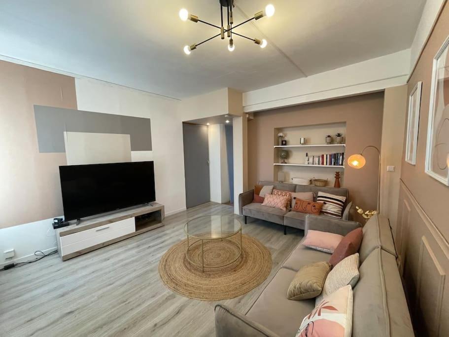 Appartement Spacieux A Deux Pas Du Centre Reims Dış mekan fotoğraf