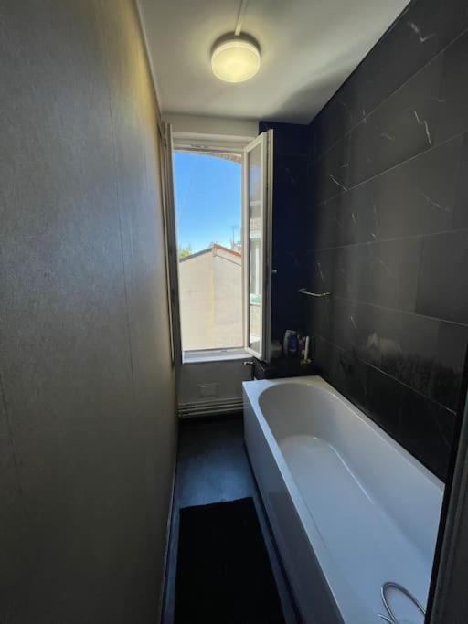 Appartement Spacieux A Deux Pas Du Centre Reims Dış mekan fotoğraf